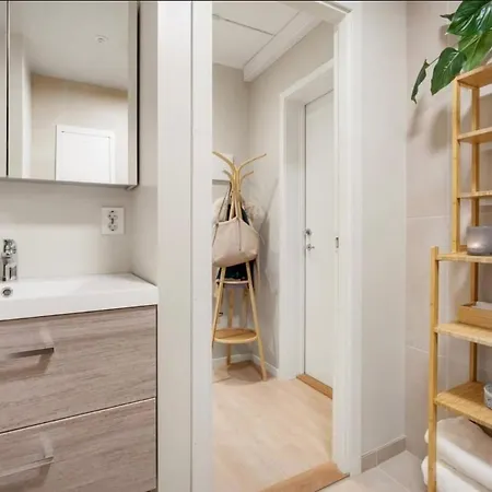 Charming Retreat In Sandviken Near Берген